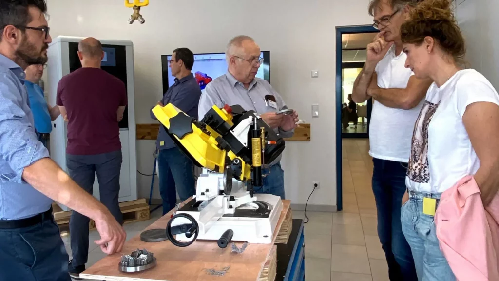 Sinterdays 2023 demonstrating professionals about the potential of laser melting and 3D printing in dentistry